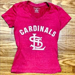 St. Louis Cardinals Women’s V-Neck tee size Small